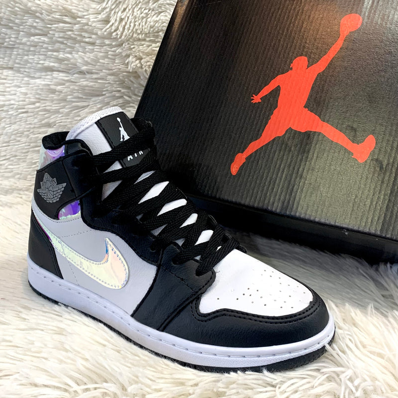 Nike Air Jordan 1 - Holográfica