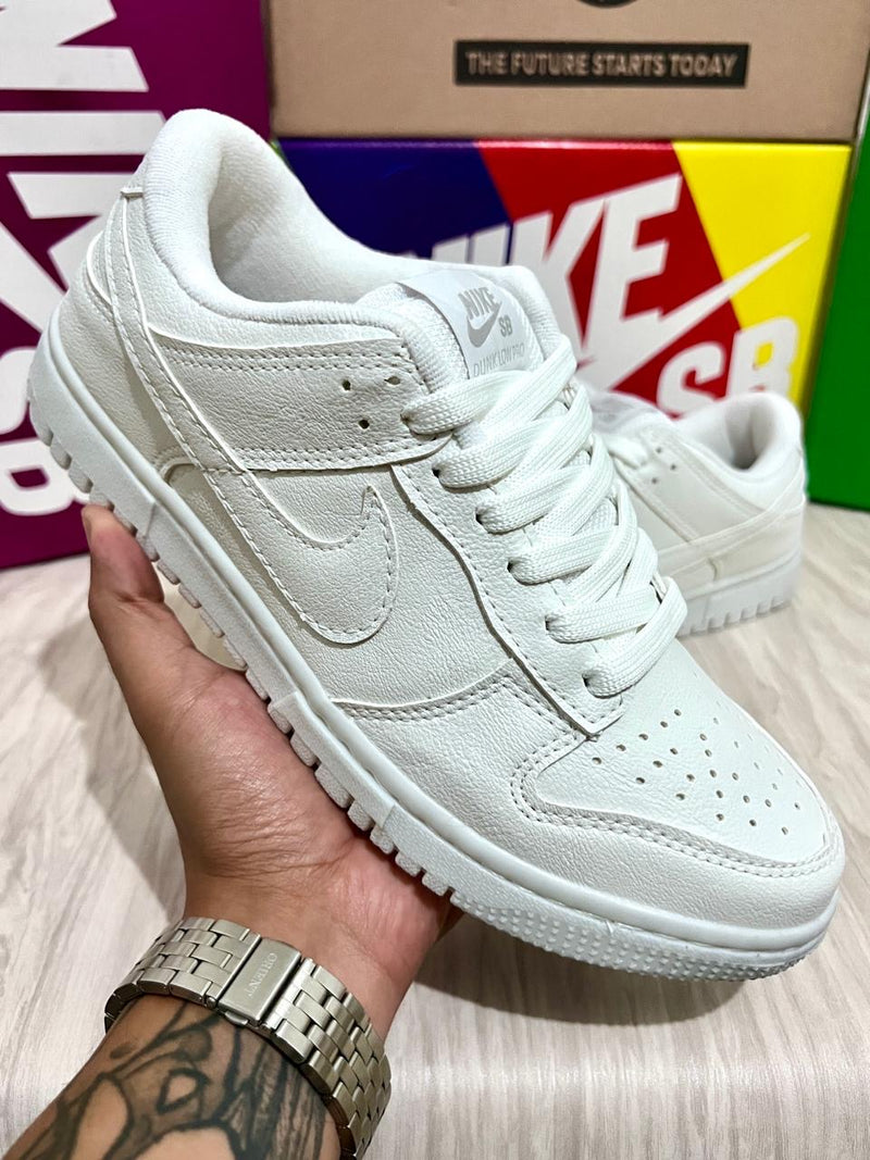 Nike SB Dunk Low Pro x Branco