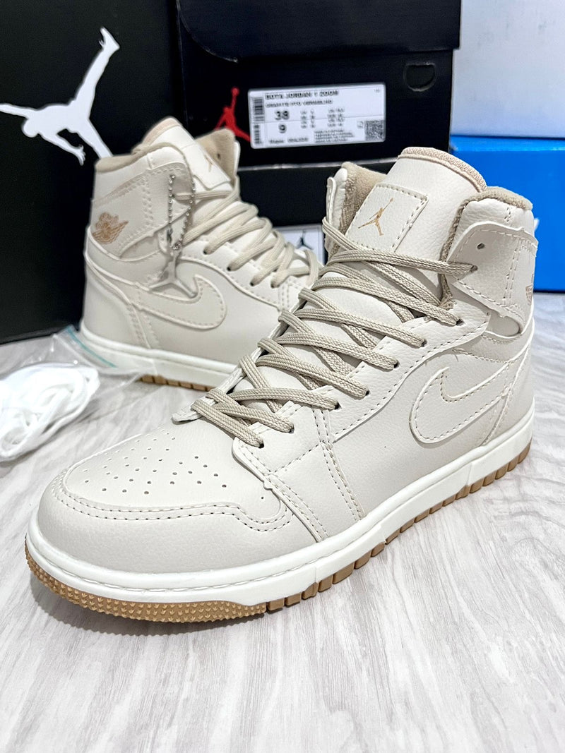 Nike Air Jordan 1 - Bege