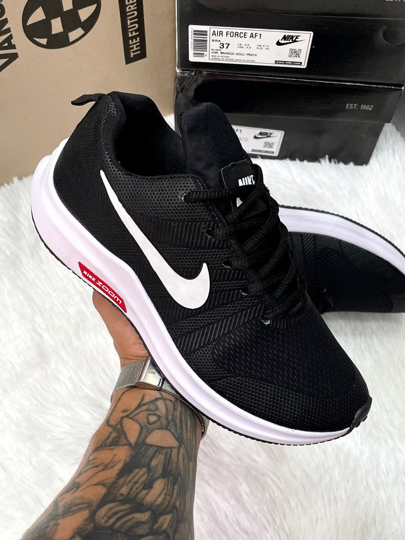 Nike Zoom x Preto Branco