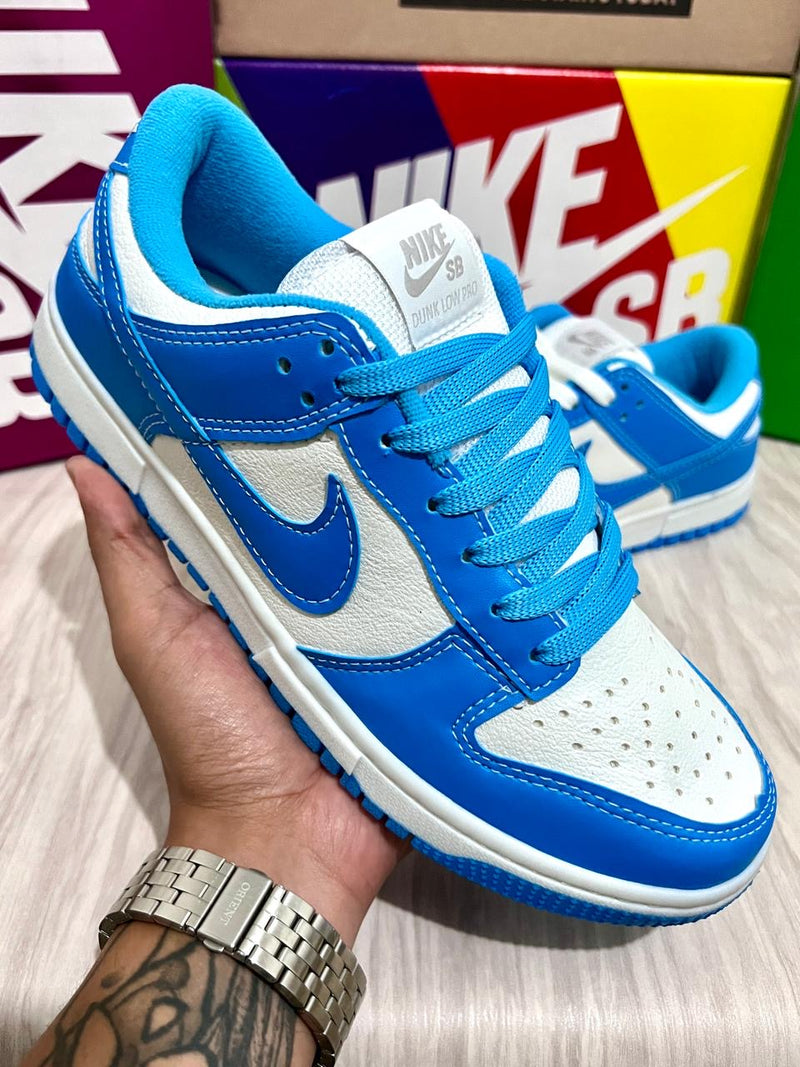 Nike SB Dunk Low Pro x Azul Celeste