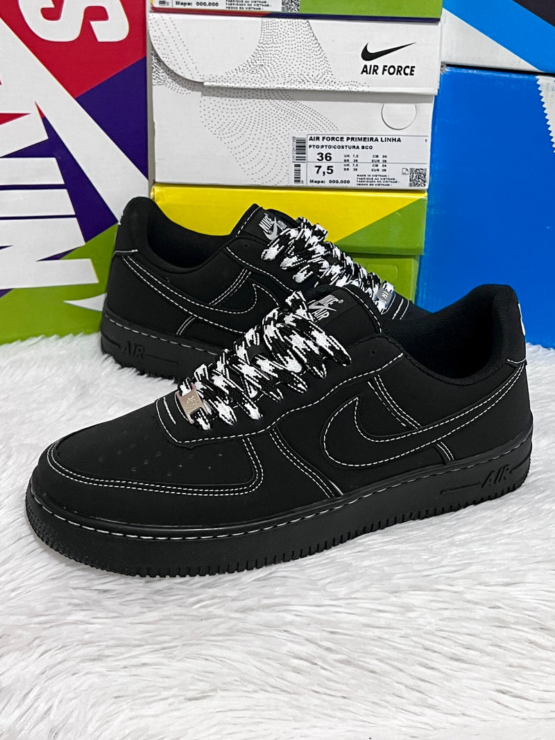 Nike Air Force 1 x Travis Preto Bordado