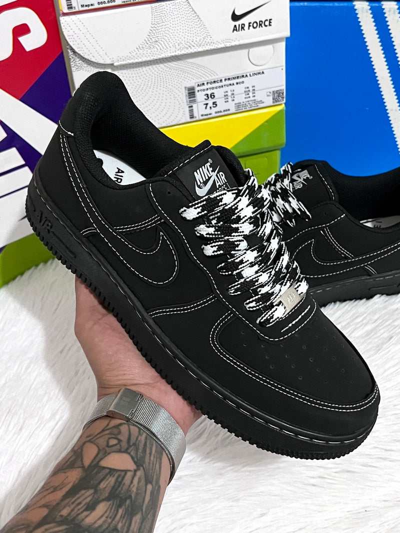 Nike Air Force 1 x Travis Preto Bordado