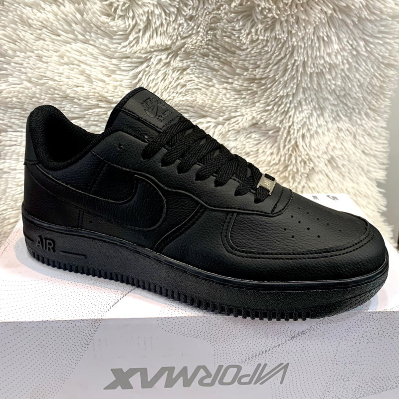 Nike Air Force x Preto