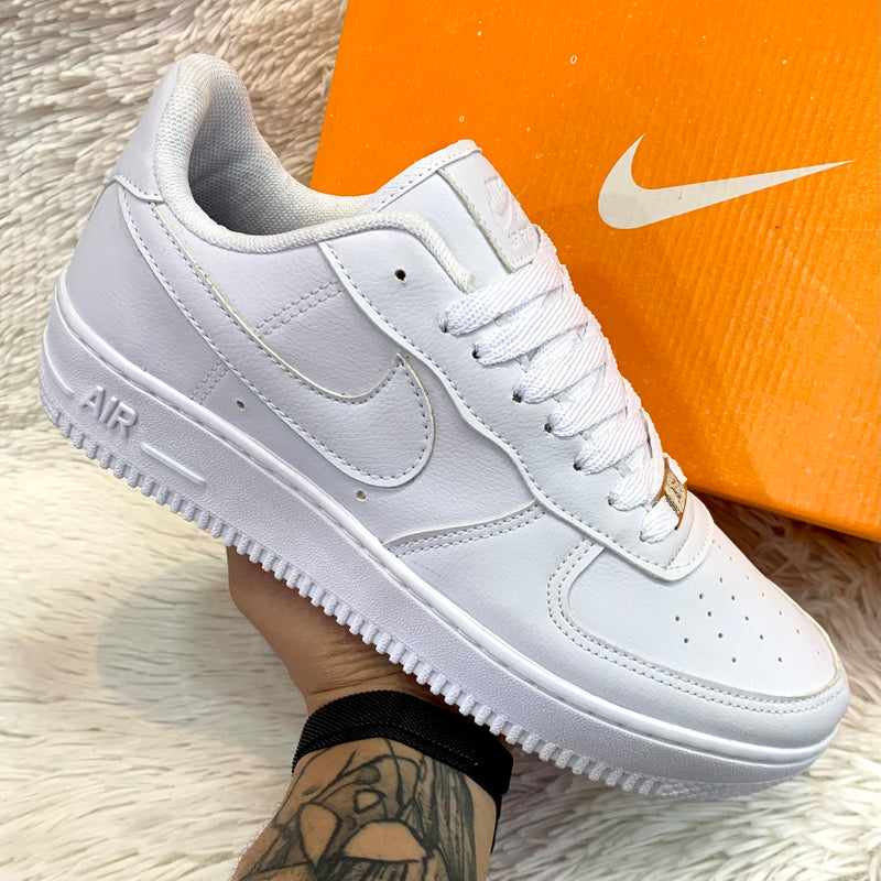 Nike Air Force x Branco