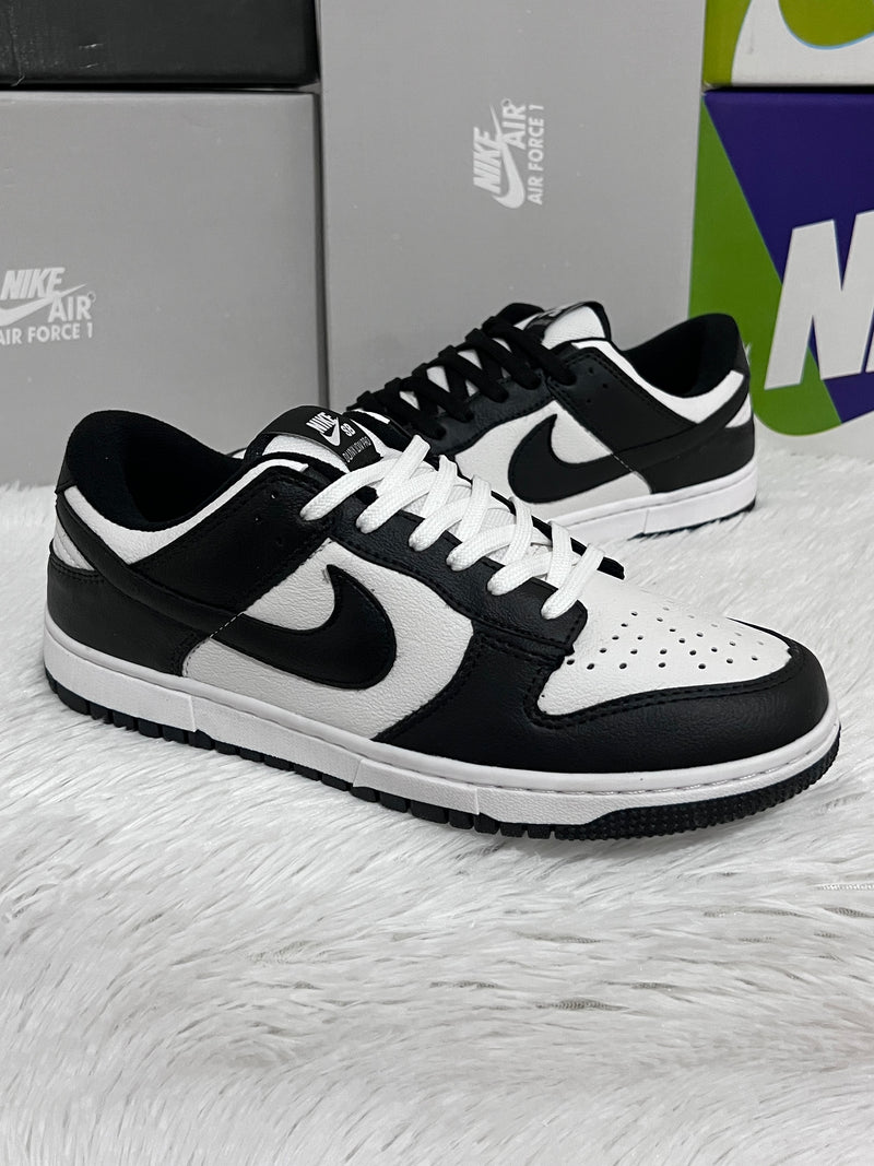 Nike SB Dunk Low Pro x panda