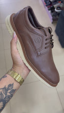 Boos Marrom  tratorado / cadarço